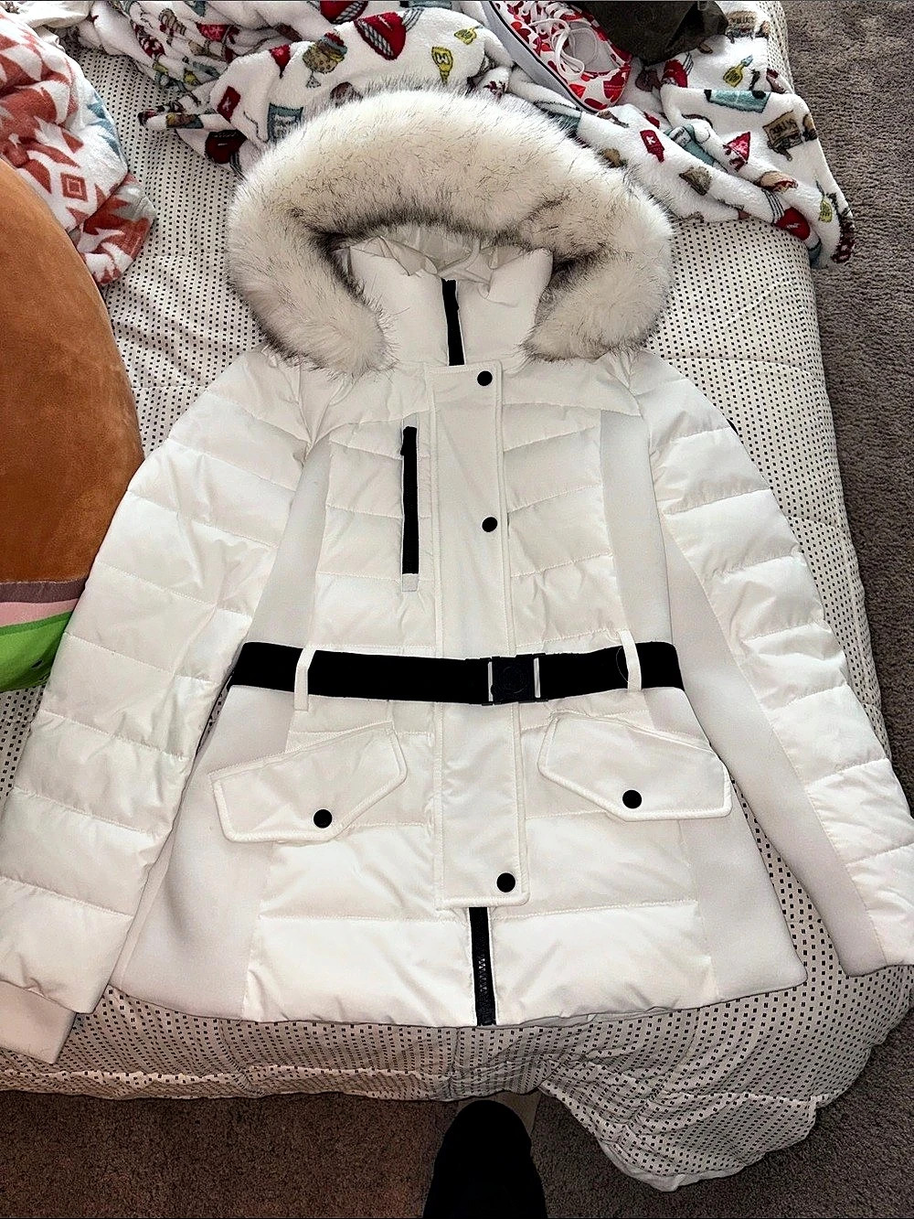Michael Kors Women's Belted White & Black Puffer Jacket Medium